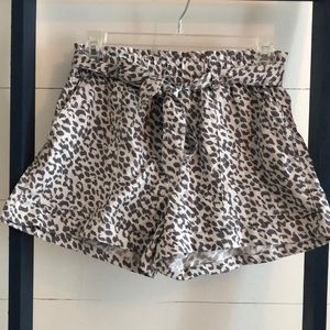 Aerie leopard camp short